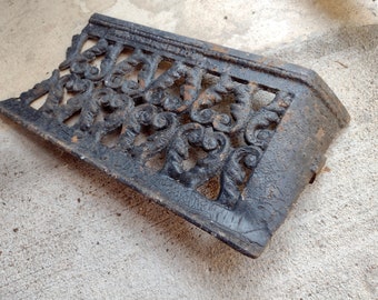 Antique Cast Iron Grate, Architectural Salvage Steampunk Iron Victorian Industrial French Fleur Hardware Rustic Iron Supply DIY Metal Work