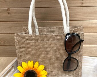 10-Pack Natural Burlap Mini Totes, Rustic Wedding Party Favor Gift Bags