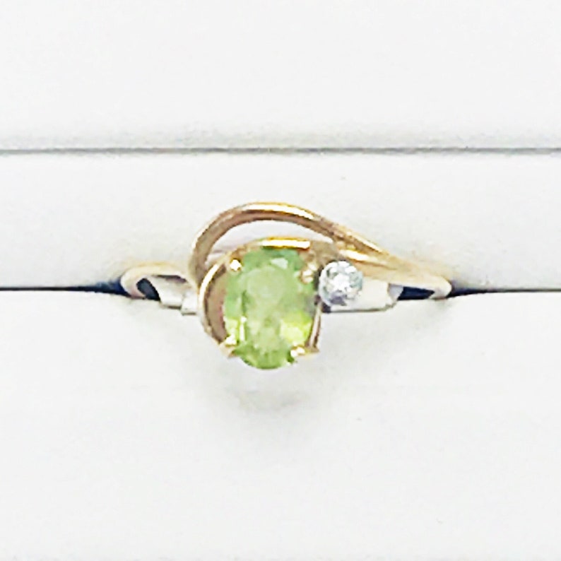Gifts for WIfe Gifts for Her Lime Green Gemstone Christmas GIfts for Mom August Birthstone Peridot and Diamond 14K Yellow Gold Ring