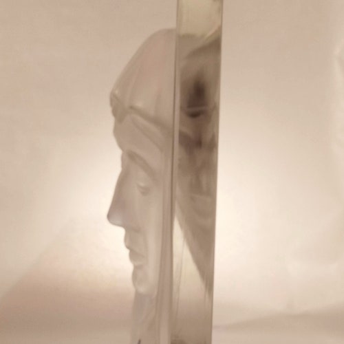 Glass shops sculpture of Saint Agnes