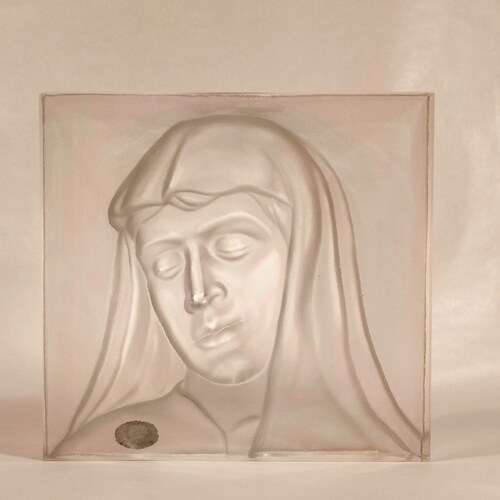 Glass shops sculpture of Saint Agnes