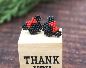 Mini Mouse Earrings / disney earring / Little beaded earrings for girls