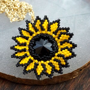 Beaded Sunflower Necklace: Handmade Yellow Flower Pendant