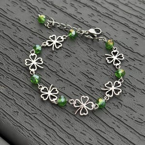 Armband klavertje vier / groene geluksklaverbedel / St. Patrick&#39;s Day-cadeau