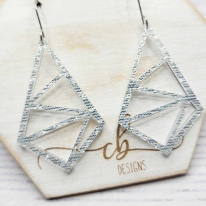 FICHIER NUMÉRIQUE - fichier SVG abstrait triangle découpe boucle d'oreille