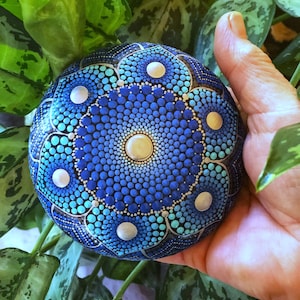 Regalo único, mandala, pintado a mano, arte de puntos, piedras pintadas, rocas pintadas, regalo