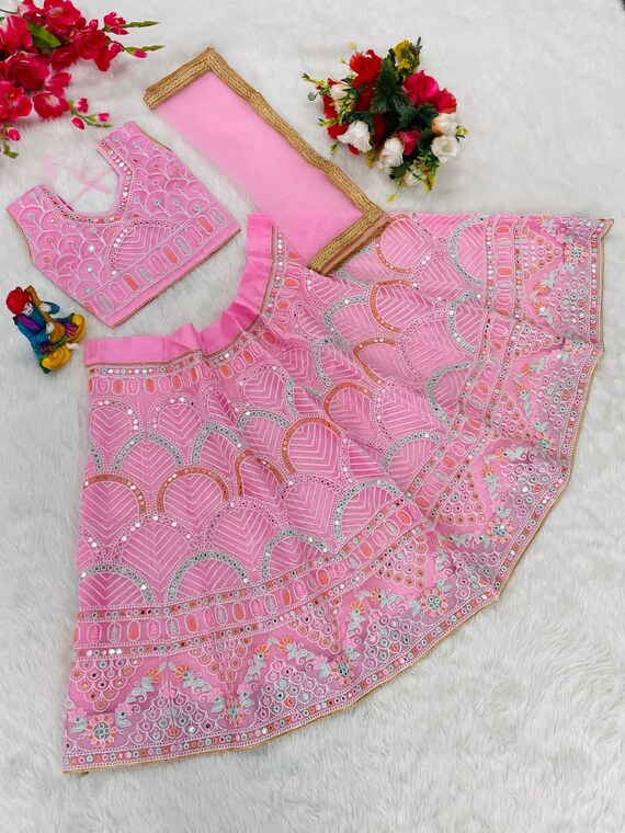 Lehenga above clearance 10000