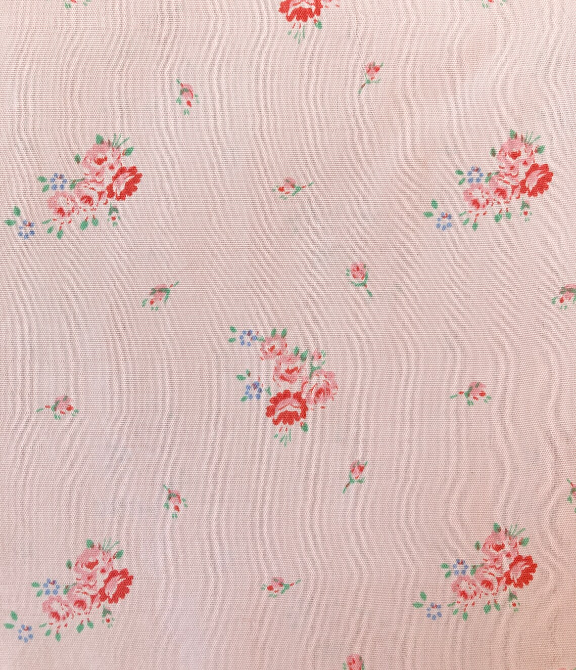 Pretty Vintage Rose Bud Fabric Etsy