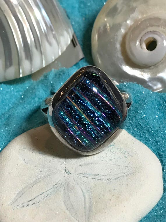 New American Artisan Crafted Sterling Silver .925 Blue Dichroic Glass Ring Size 8.5