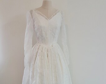 Vintage 50s 60s White Flocked Nylon Wedding Formal Dress, Australian Made, Size AU 8