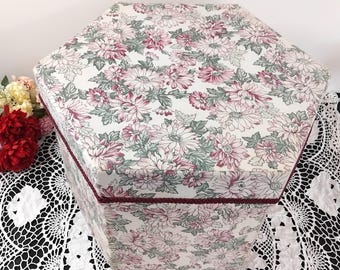 Vintage 80s Shades of Pink Floral Hexagon Padded Hat Box - Etsy display picture 1