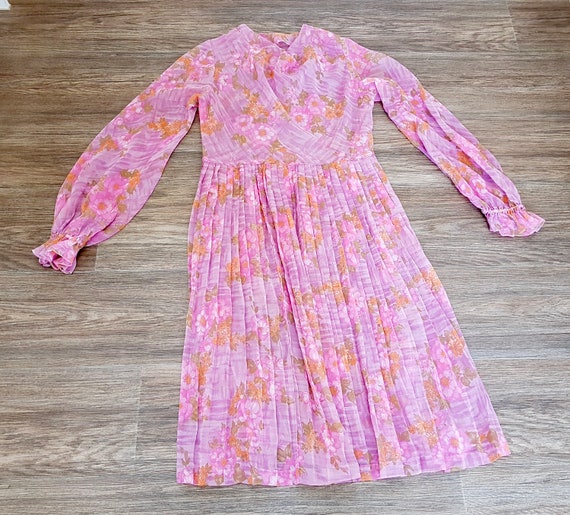 Vintage 60s 70s Pink Floral Sheer Dress with Belt… - image 6