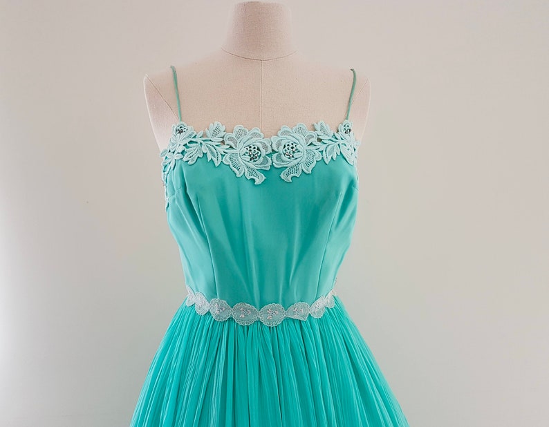 Vintage 50s Mint Green Ball Prom Formal Gown Dress, A Ninette Creation Size 8 image 2