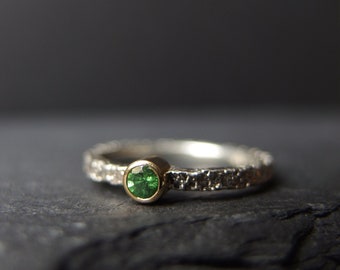 TSAVORITE SOLITAIRE RING