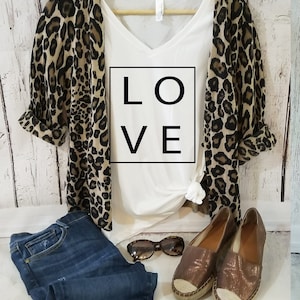 Camiseta para mujer, camiseta de Love Women, camiseta love para ella, camiseta love trendy, camiseta love fashion, camiseta love cute, camiseta square love