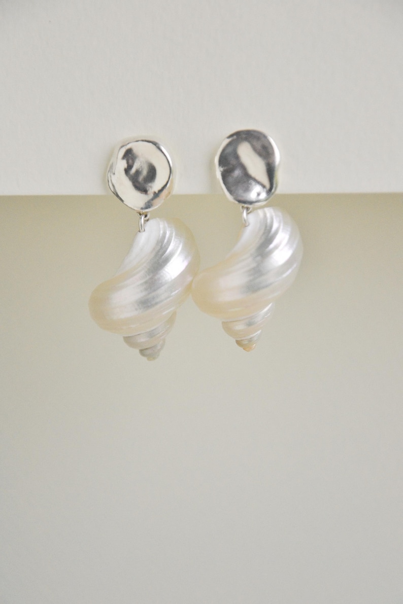 sea shell earrings, seashell earrings, shell jewelry,