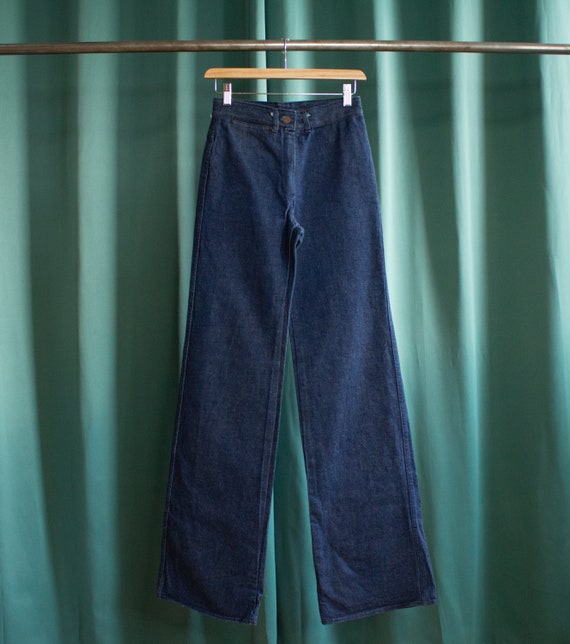 Vintage 70's high waisted jeans in raw denim