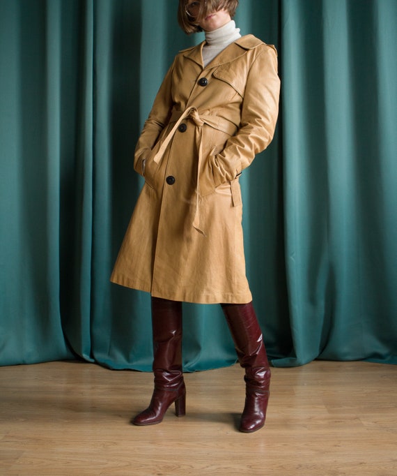 Beige vintage leather trench coat / Long leather
