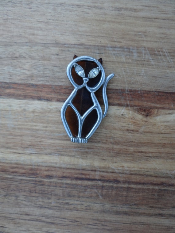 Silver and brown cat pin with shimmery eyes - image 5