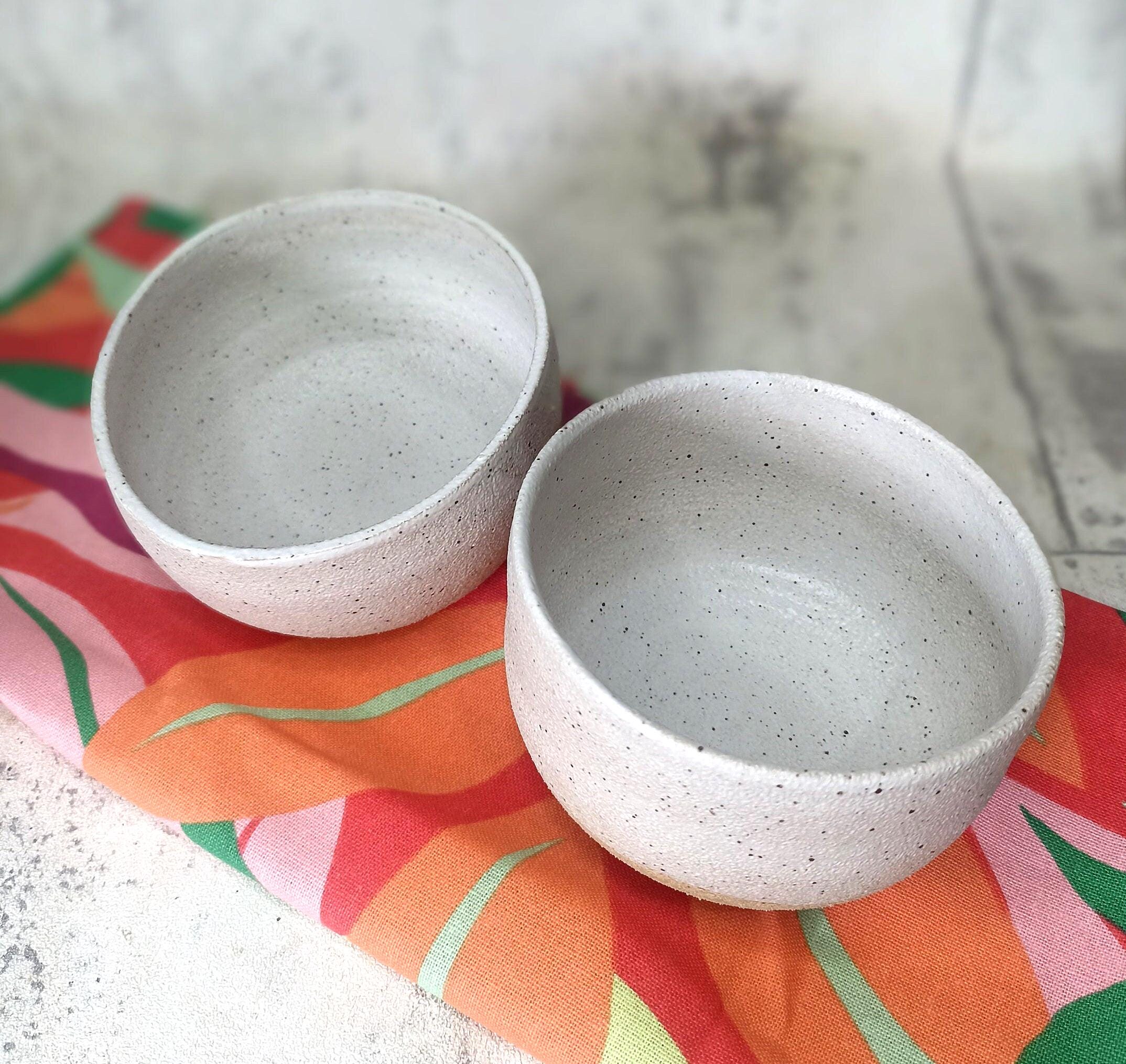 Set Di Sale E Pepe In Ceramica – Stile Farmhouse, Bianco – 8x5 Cm, 35 Ml – Fatto A Mano