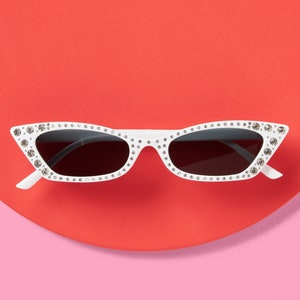 Cat eye sunglasses costume sales