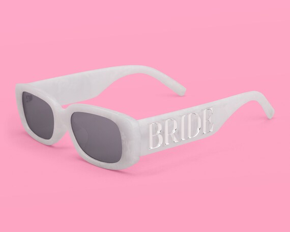 Xo, Fetti Bride Sunglasses, White Marble Frame, Silver Logo  display picture 3