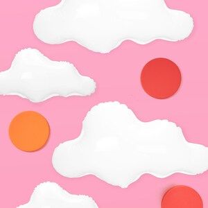 Puede incluir: Cuatro globos blancos en forma de nube y tres globos redondos en rojo y naranja sobre un fondo rosa.