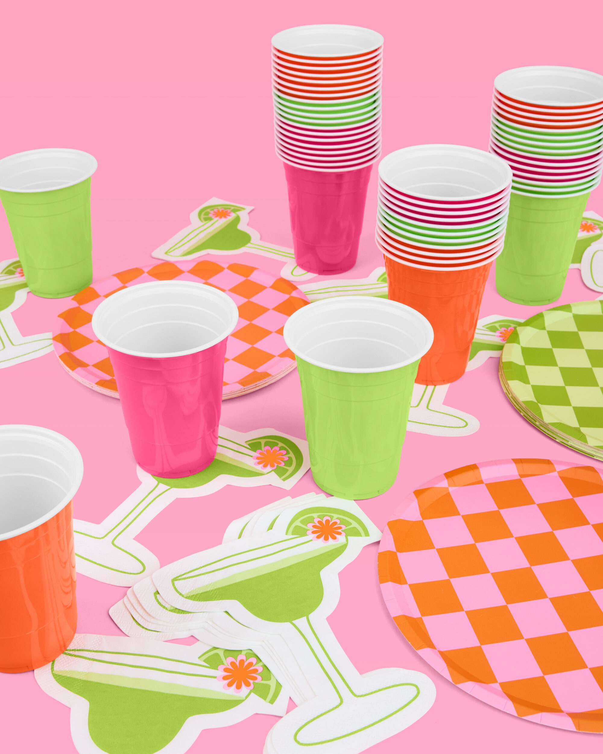 16-Pack Witch Theme Plastic Cups, 12 Oz, Pink & Green Iridescent - For Bachelorette, Birthday Parties