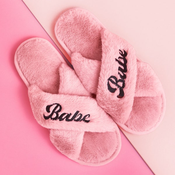 Babe Fur Slippers, Bachelorette Party Sandals, Pink Bridesmaid Wedding Day Slippers, Party Favors, Bachelorette Party Decorations Goodie Bag