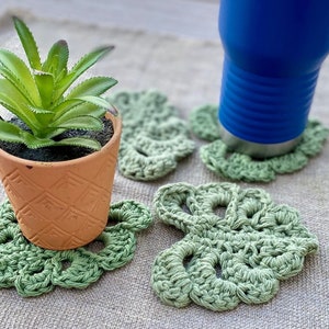 Monstera Coasters, Monstera leaf Coaster set in a Pot, TikTok viral, Crocheted Monstera Leaf Coaster Set and Pot, Crochet leaf Coasters image 9