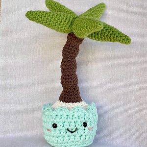 Crochet Palm Tree in Pot: Handmade Coastal Decor