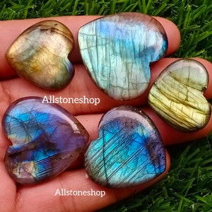Labradorit Herzform - Labradorit Stein - Herzform - Herz Edelsteine - Herzform Edelstein - Auffälliger Labradorit - Labradorit Cabochon
