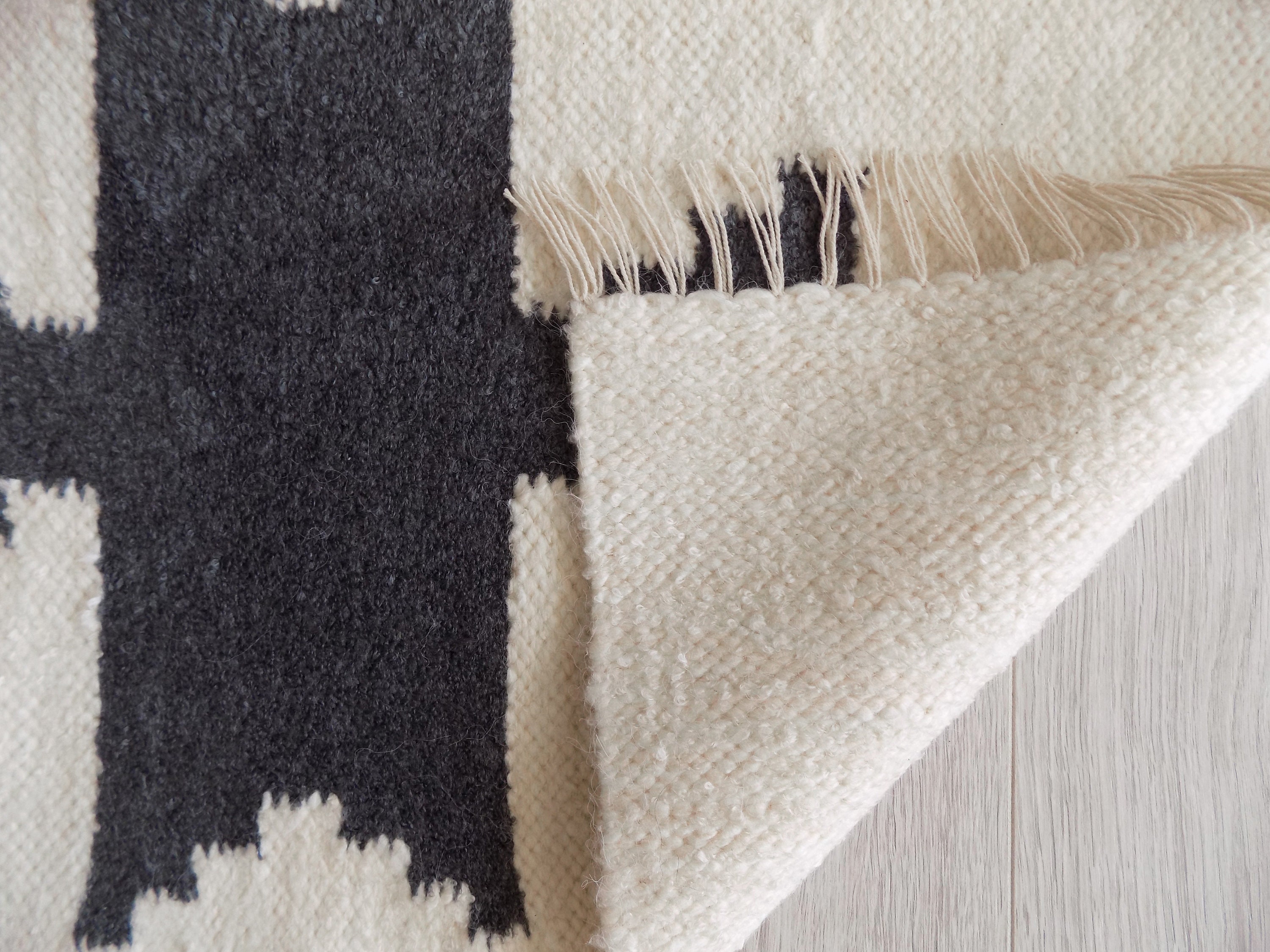 Skandinavischer Teppich weißer und grauer Teppich mit | Etsy