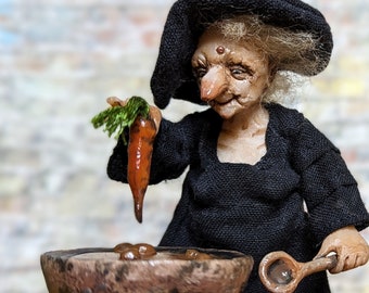 Small doll Witch, cooking witch with pot, OOAK handmade clay doll, tiny funny doll old lady, creepy cute realistic doll, mini pose doll