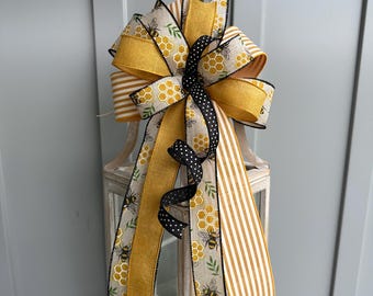 Honey Bee Wreath Bow: Sunflower Yellow, Black and White, Honeycomb