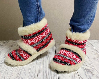 Sheepskin slippers woman, Crochet slippers, Warm house shoes, Winter slipper boots, Slippers above ankle, Handmade slippers