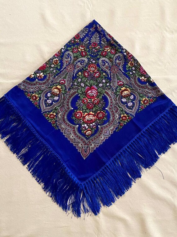 Ukrainian floral shawl 46 in., Babushka scarf nav… - image 8