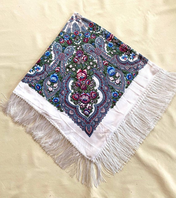 Ukrainian floral shawl 46 in., Babushka scarf whi… - image 7