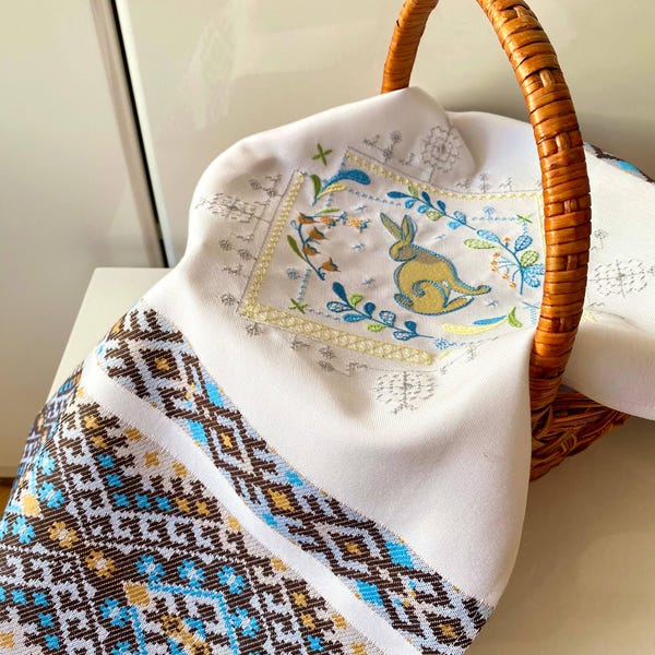 Osterkorbdecke mit Häschen-Stickerei, Ukrainisches Handtuch, Tischläufer, Korbtuch 92cm