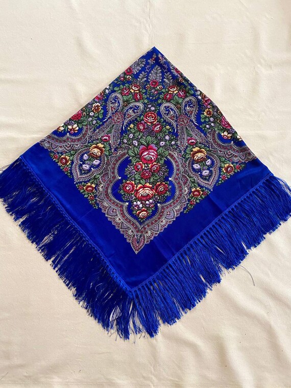 Ukrainian floral shawl 46 in., Babushka scarf nav… - image 7