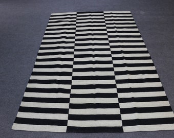 5x8 Kilim Rug: Striped Flat Weave Dhurrie Area Rug