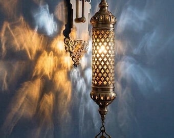 Handgemaakte Marokkaanse wandlamp, antieke messing tralielamp