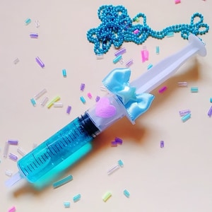 Shaker Menhera Kei spuitketting