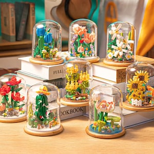 Flower Bouquet Building Block Set: Sculpture Display with Dust Cover
