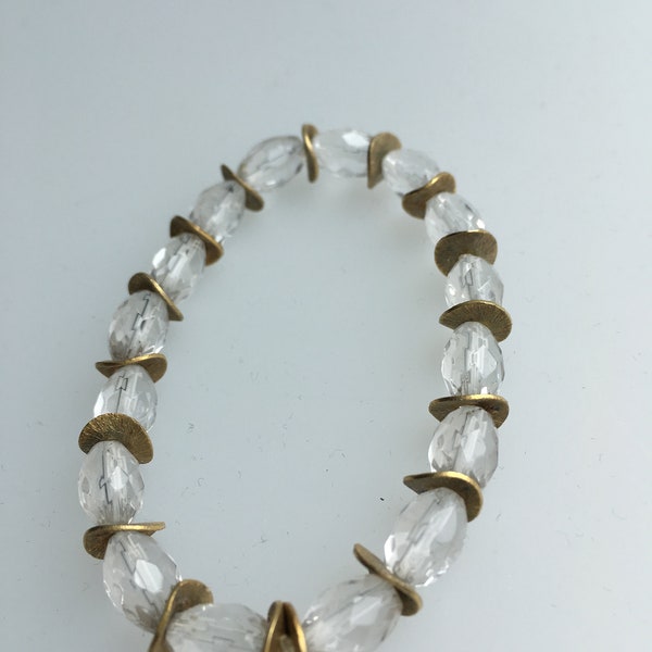 Bracelet oval-decorated rock crystal