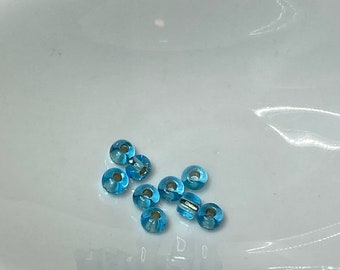 10 pieces beads 5 mm light blue