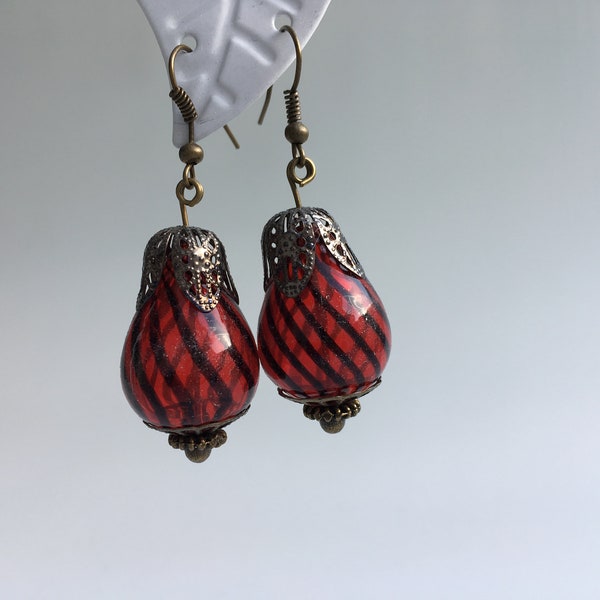 Earrings Glass hollow bead dark red-black