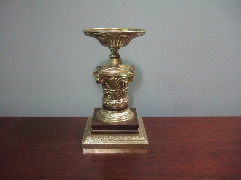 Vintage Dilly Mfg Co Brass /& Wood Pillar Candle Holder Hollywood Regency Makeup Vanity Bronze Victorian MCM Midcentury Modern Home Office