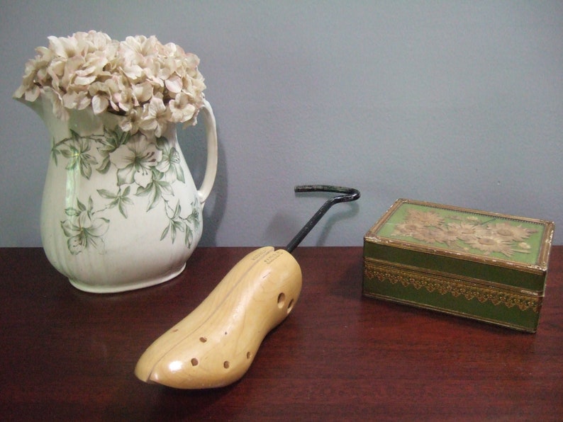 Vintage RedHead Shoe Stretcher Industrial Farmhouse Vanity Wall Decor Rochester O.A Miller Shoe Tree Wooden Cobbler Tool Rustic Primitive