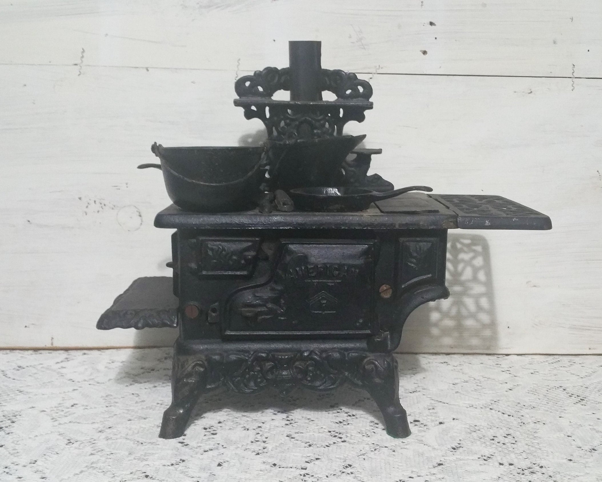 Black Cast Iron Enamel Cookware Set - Salamander Stoves